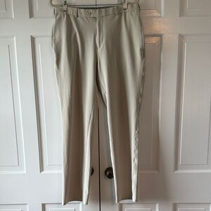 PETER MILLAR PERFORMANCE ATHLETIC GOLF CHINO PANTS BEIGE TAN SIZE 33 W / 32 L